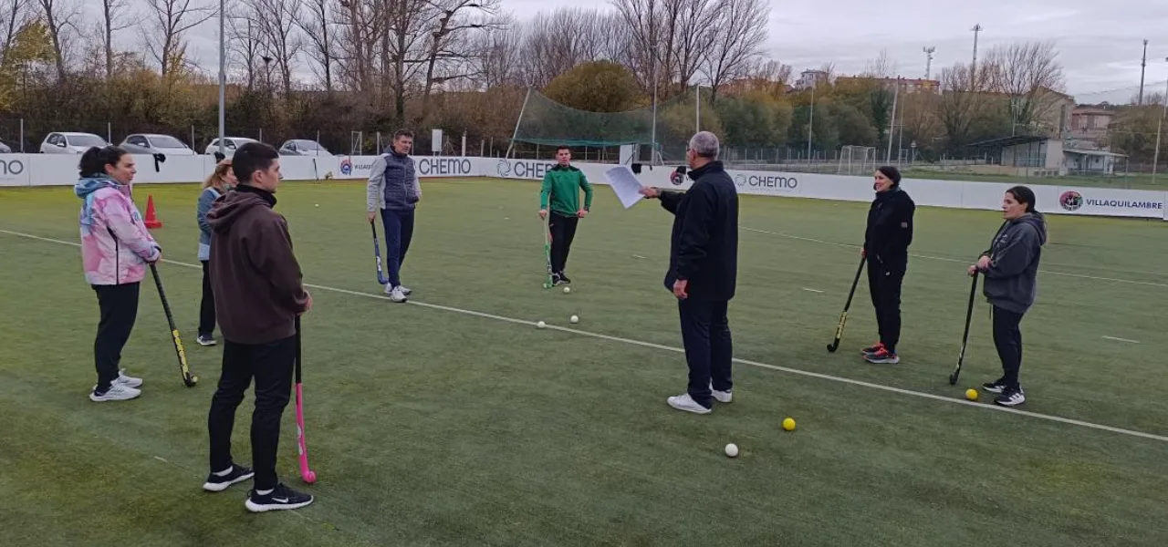 CASTILLA Y LEÓN IMPULSA EL CRECIMIENTO DEL HOCKEY CON UN AMBICIOSO PLAN DE PROMOCIÓN EN CENTROS EDUCATIVOS