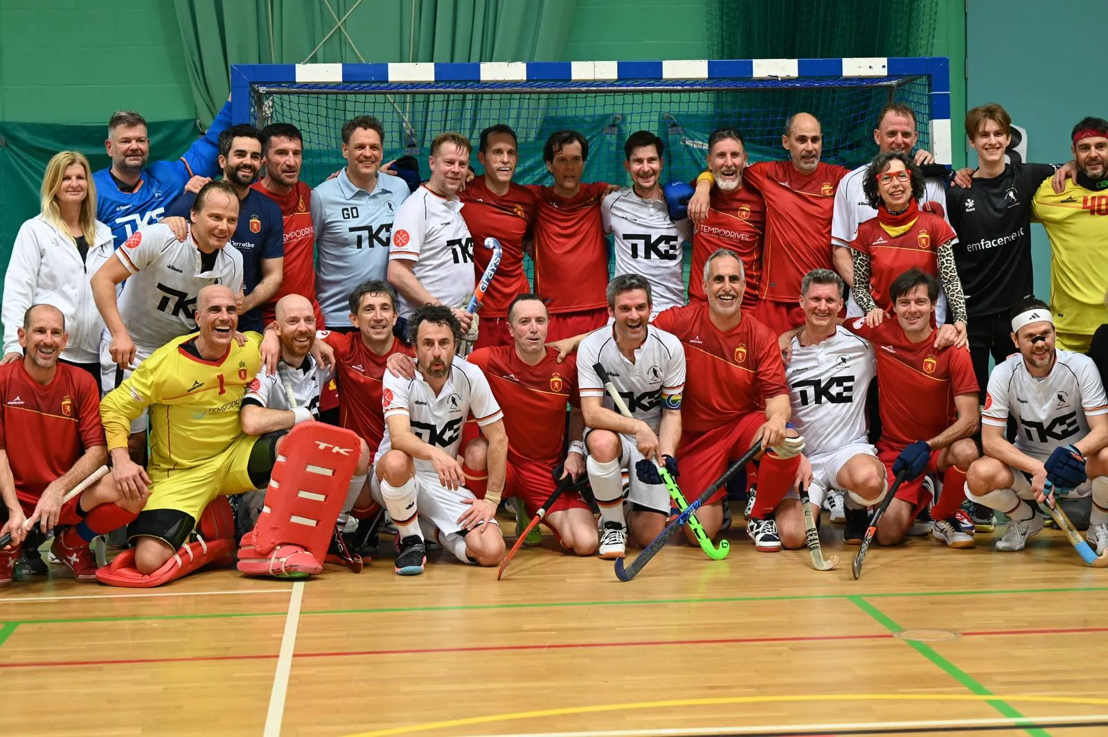 ESPAÑA CONQUISTA EL ORO EN EL MUNDIAL MASTERS +50 DE NOTTINGHAM