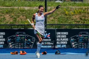 LAS REDSTICKS SUPERAN A INGLATERRA Y SUMAN UNA NUEVA VICTORIA EN LA PRO LEAGUE